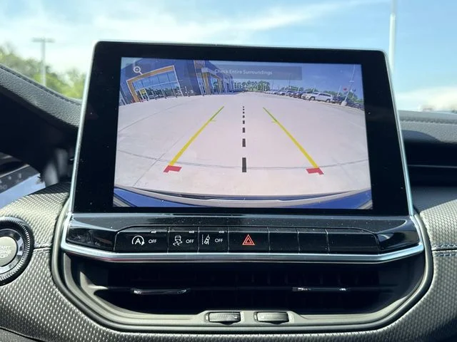 New 2026 Black Jeep Latitude image 27