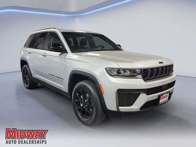 New 2026 Silver Zynith Exterior Paint Jeep Altitude image 7