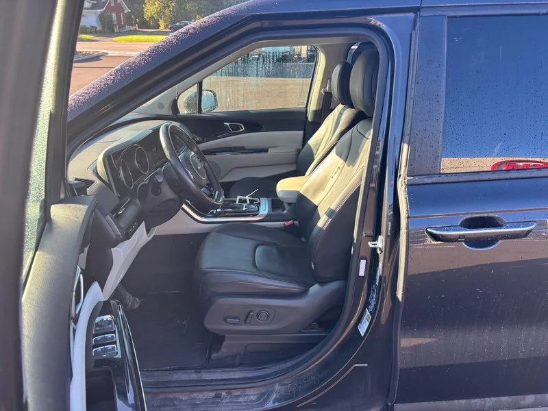 Used 2024 Gray Kia EX image 9