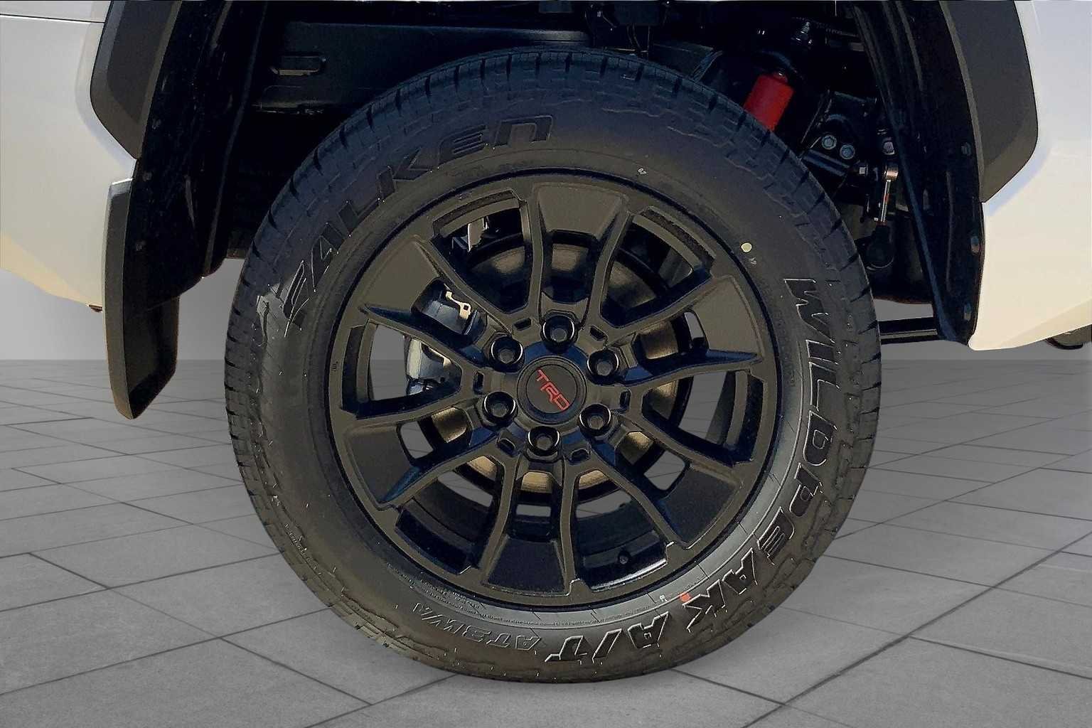 2025 Toyota Tundra SR5 - Photo 10