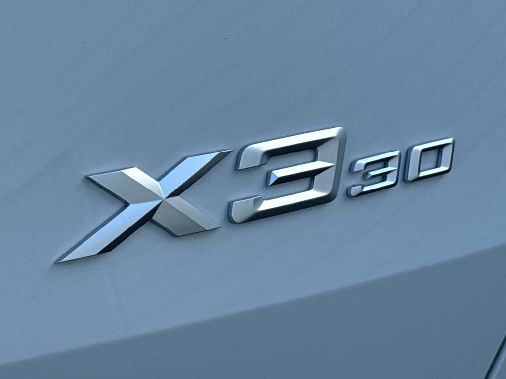 New 2026 Alpine White BMW 30 xDrive image 10