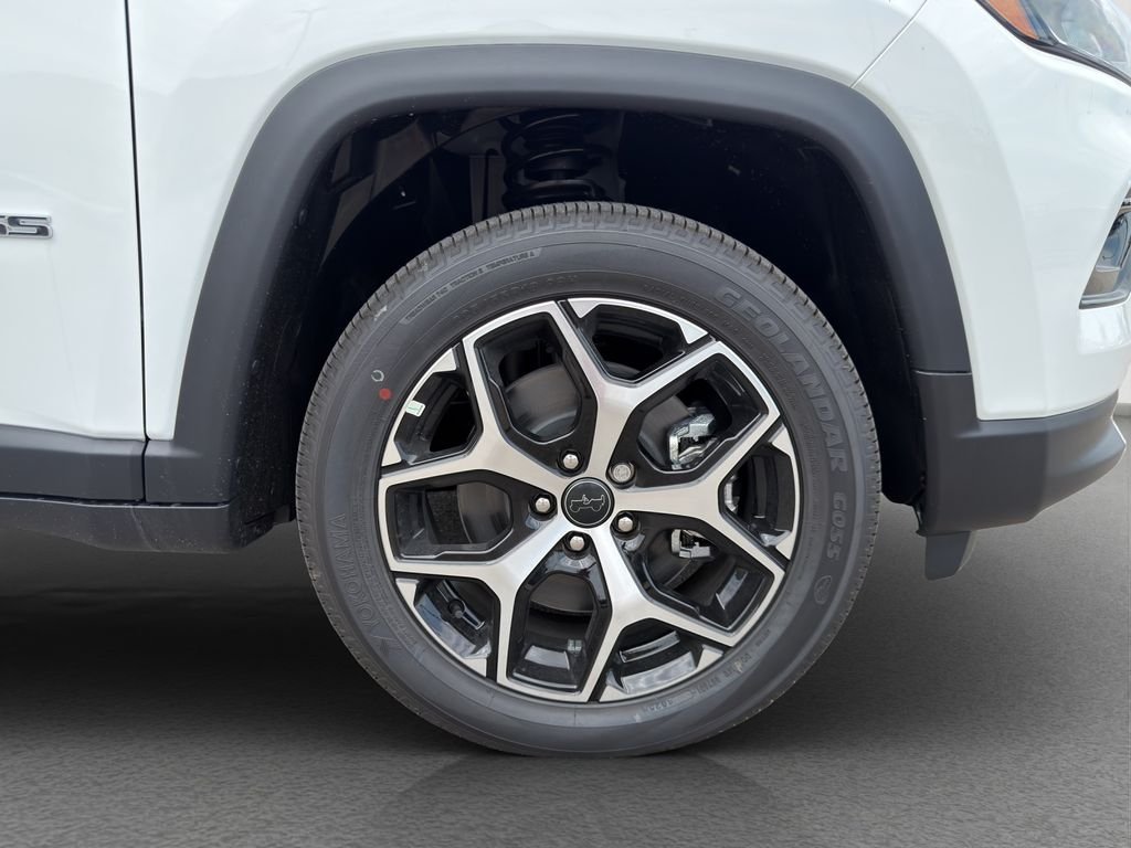 New 2026 Bright White Clear-Coat Exterior Paint Jeep Limited image 21