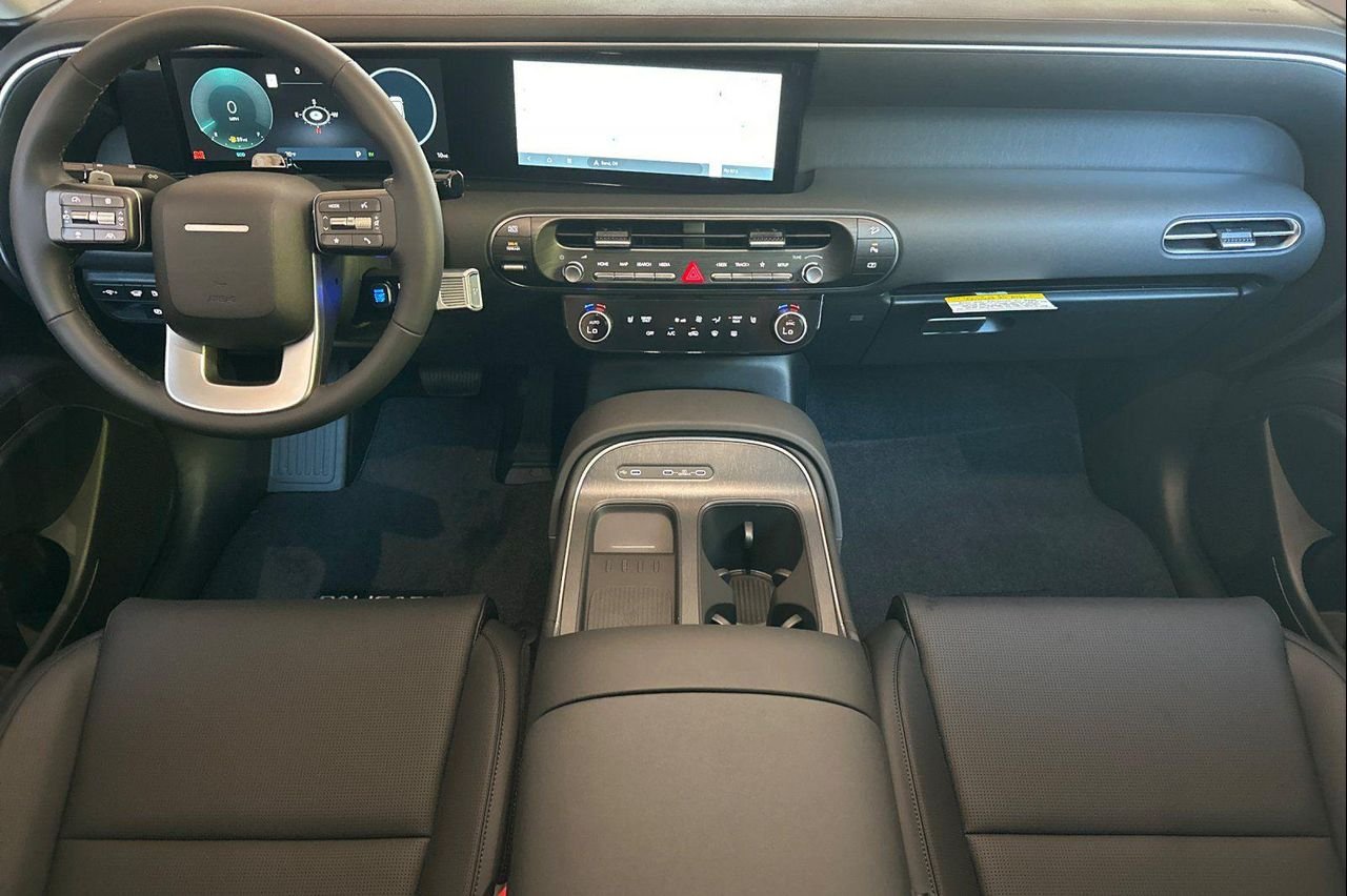 New 2026 White Hyundai SEL 8P image 15