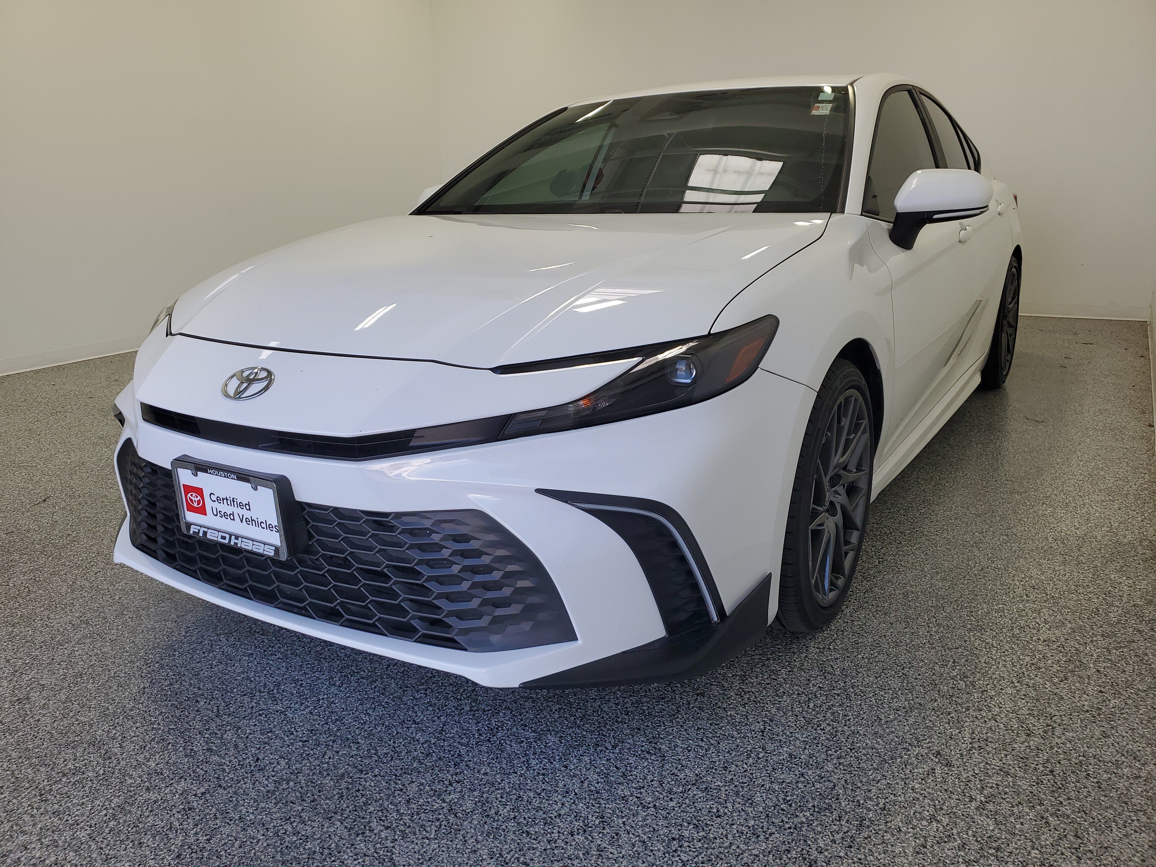 Certified Used 2025 White Toyota XLE image 2