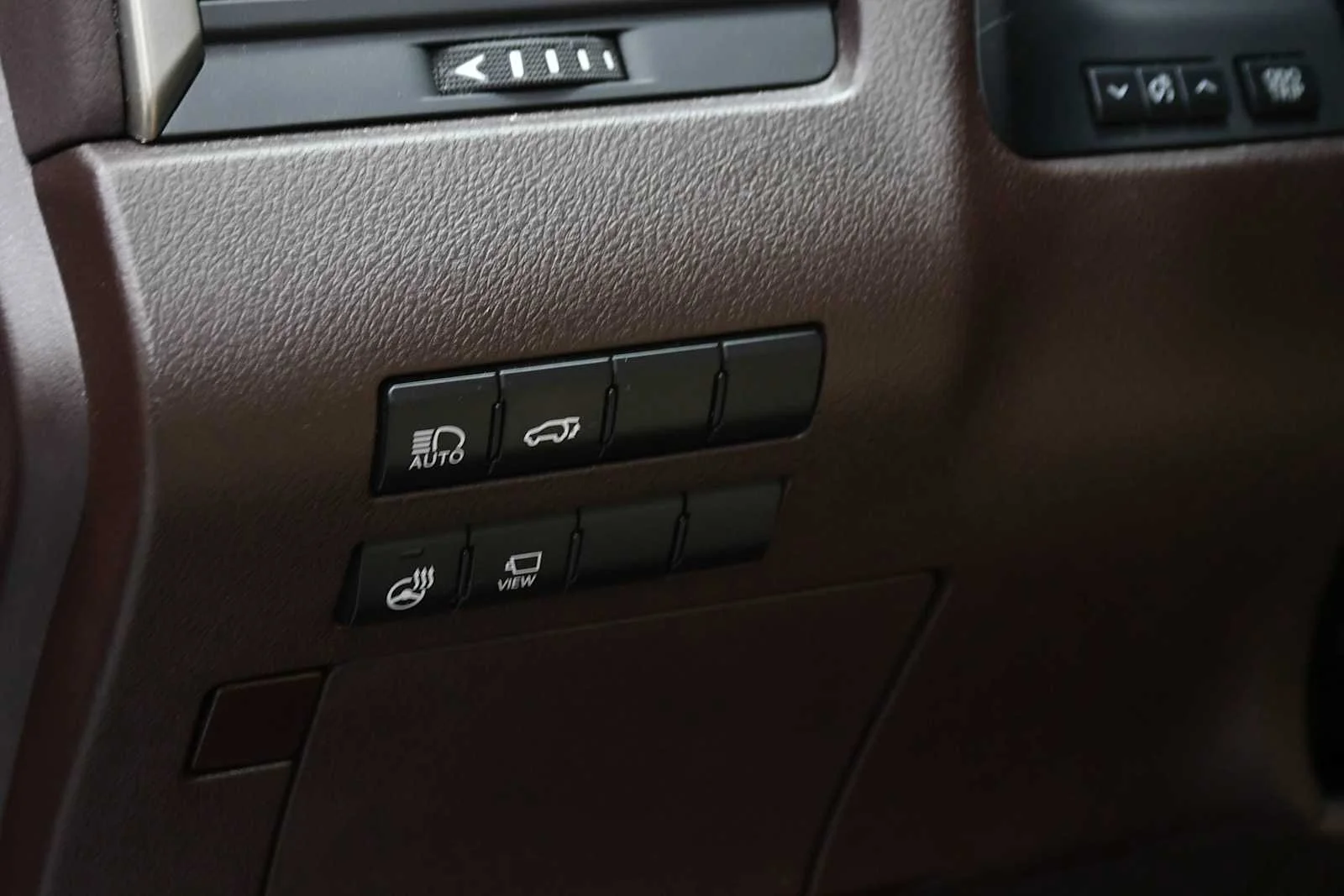 Certified Used 2020 ATOMIC SILVER Lexus  image 16