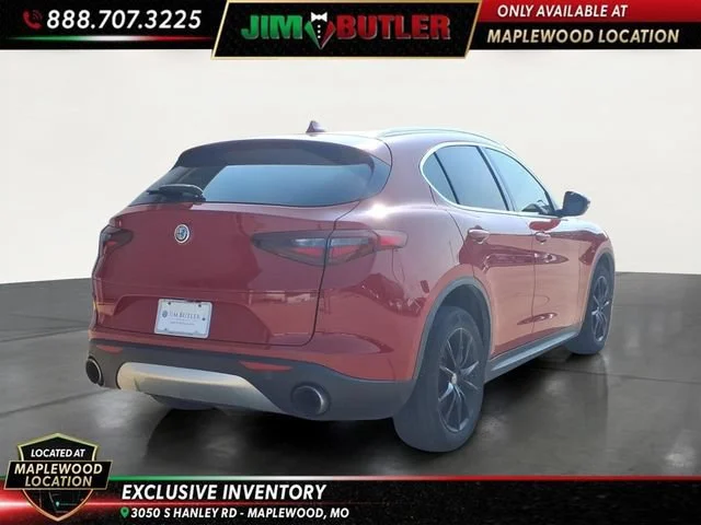 Used 2018 Red Alfa Romeo Ti AWD image 4