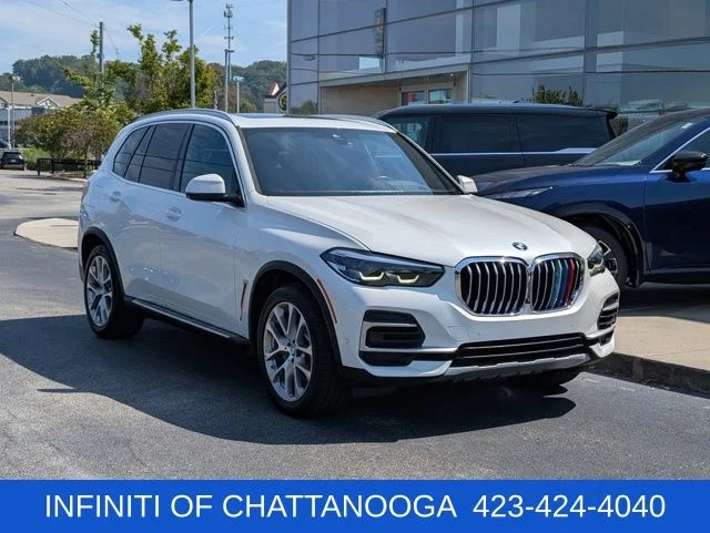 Used 2023 White BMW xDrive40i image 9
