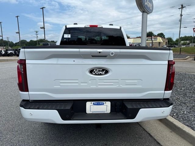 New 2026 Oxford White Ford XLT image 9