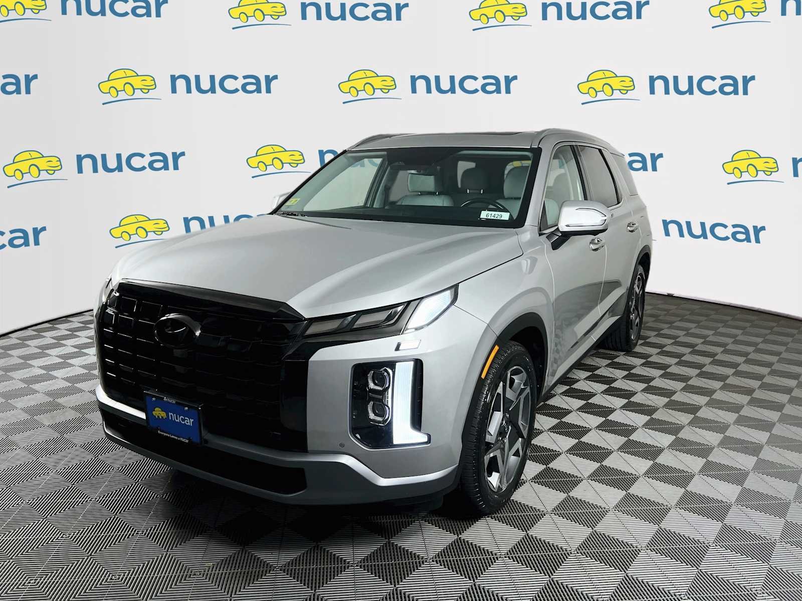 Used 2024 Typhoon Silver Hyundai SEL 7P image 3