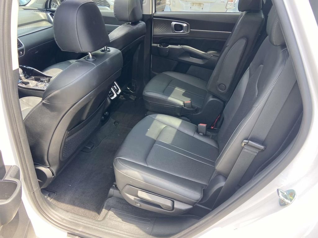 Used 2022 White Kia SX image 18