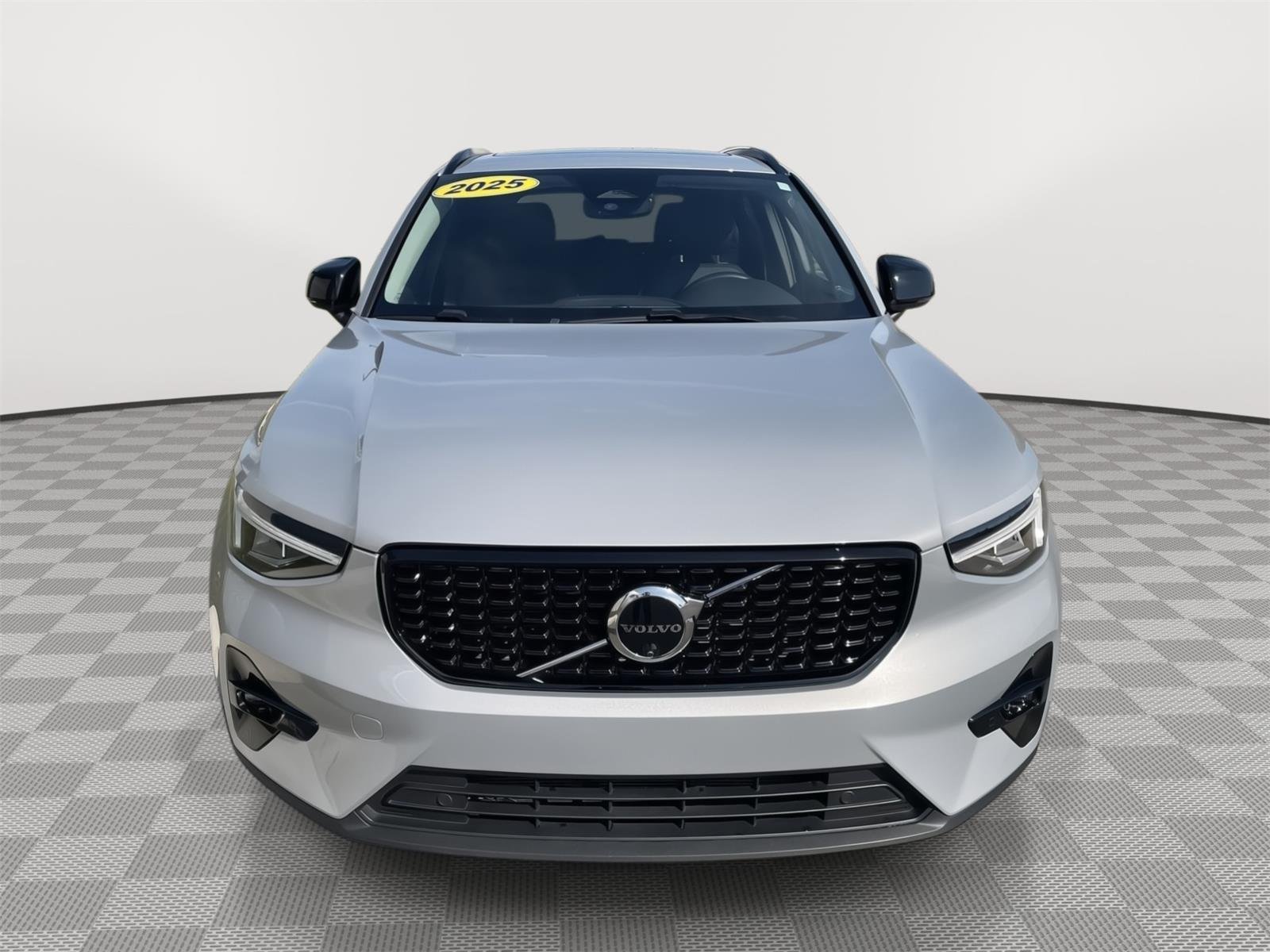 Used 2025 Volvo XC40 Plus with VIN YV4L12UC7S2504463 for sale in Kansas City