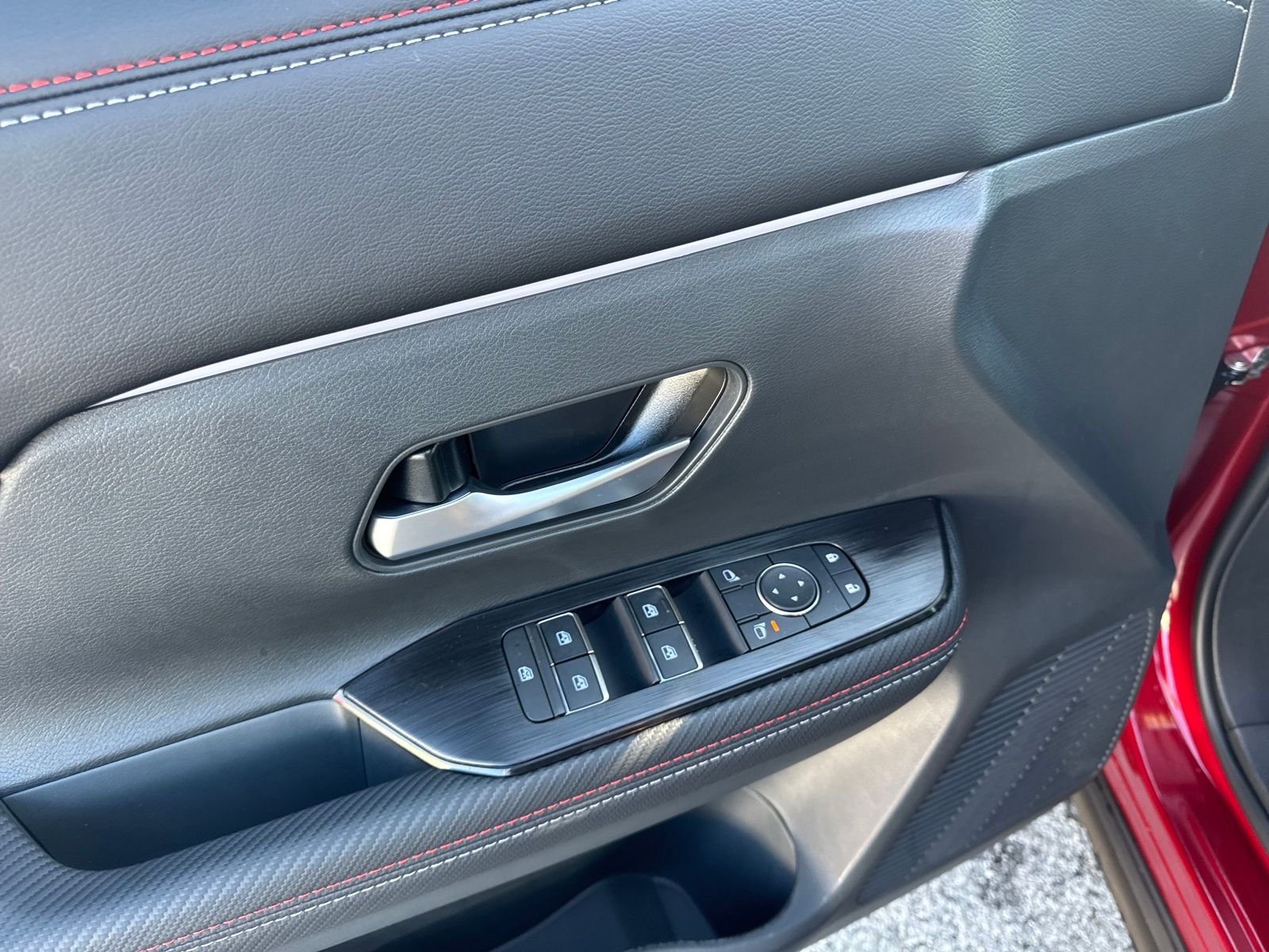 New 2026 Nissan Kicks SR 4D Sport Utility