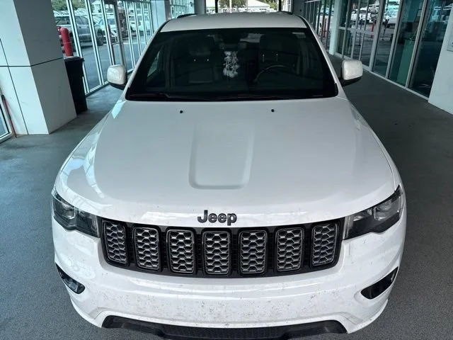 Used 2020 Bright White Clearcoat Jeep ALTITUDE image 5