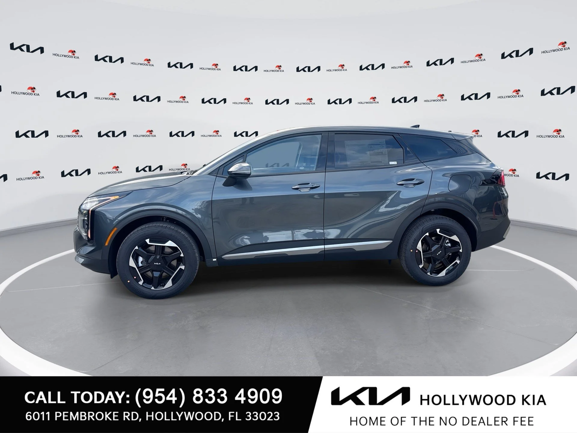 New 2027 Gravity Gray Kia S image 5