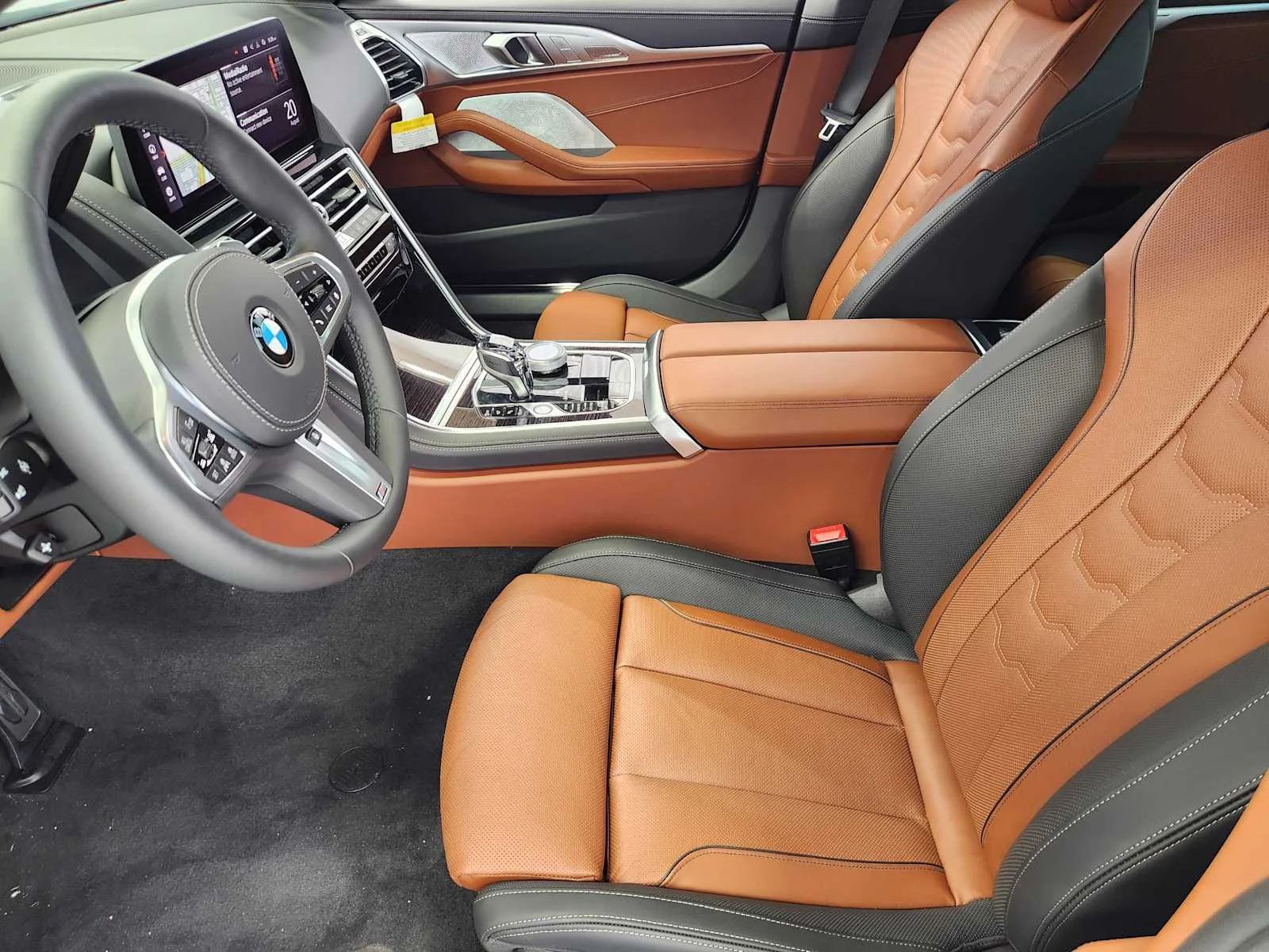 New 2026 Mineral White Metallic BMW 840i image 4