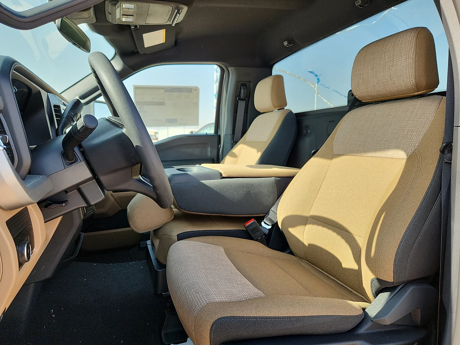 New 2027 Carbonized Gray Metallic Ford XLT image 17
