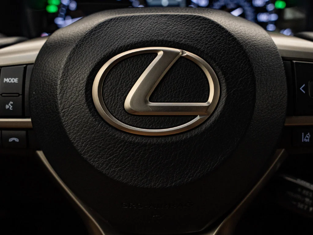 Used 2017 Silver Lining Metallic Lexus 350 Premium image 30