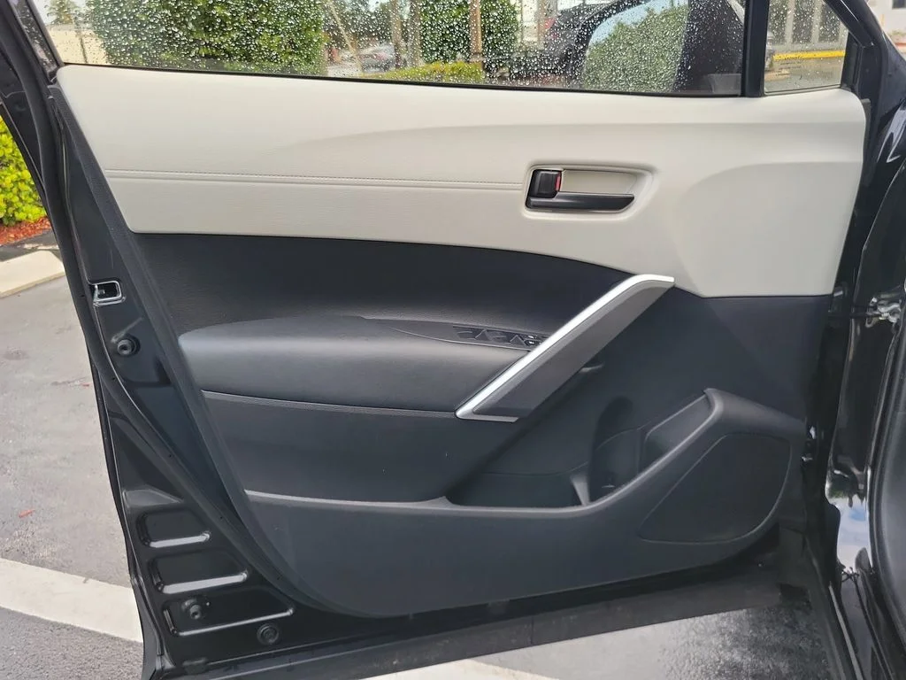 Used 2024 Black Toyota L image 13