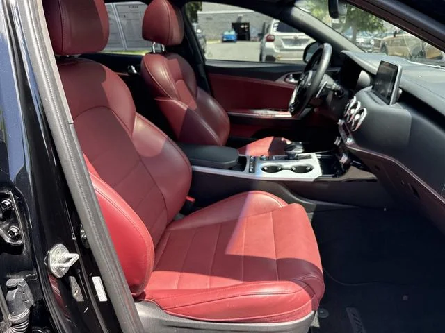 Used 2018 Black Kia GT2 image 17