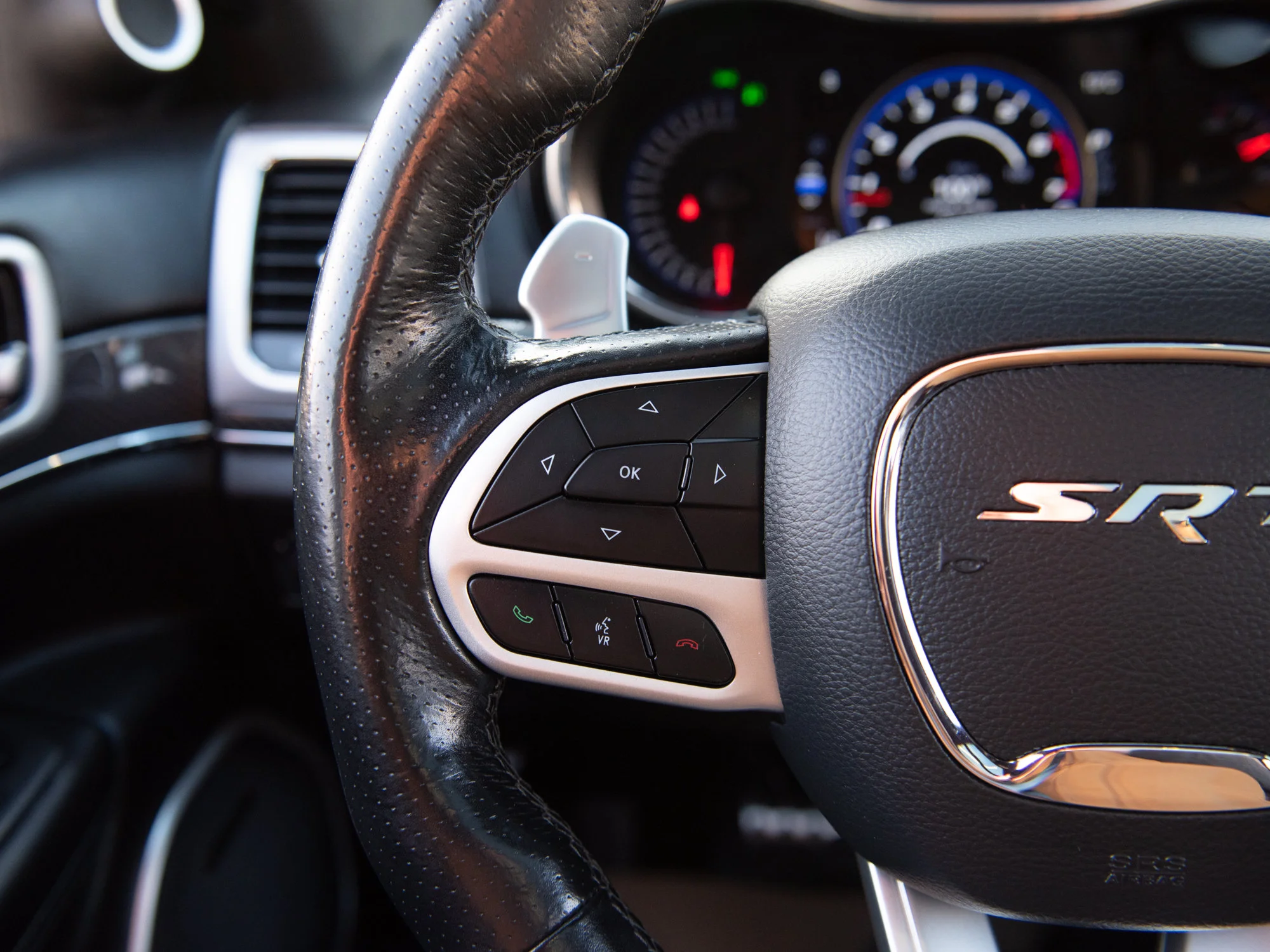 Used 2021 White Jeep SRT * No Accidents | 6.4L SRT HEMI | 475 HP | Brembo | Apple CarPlay image 22