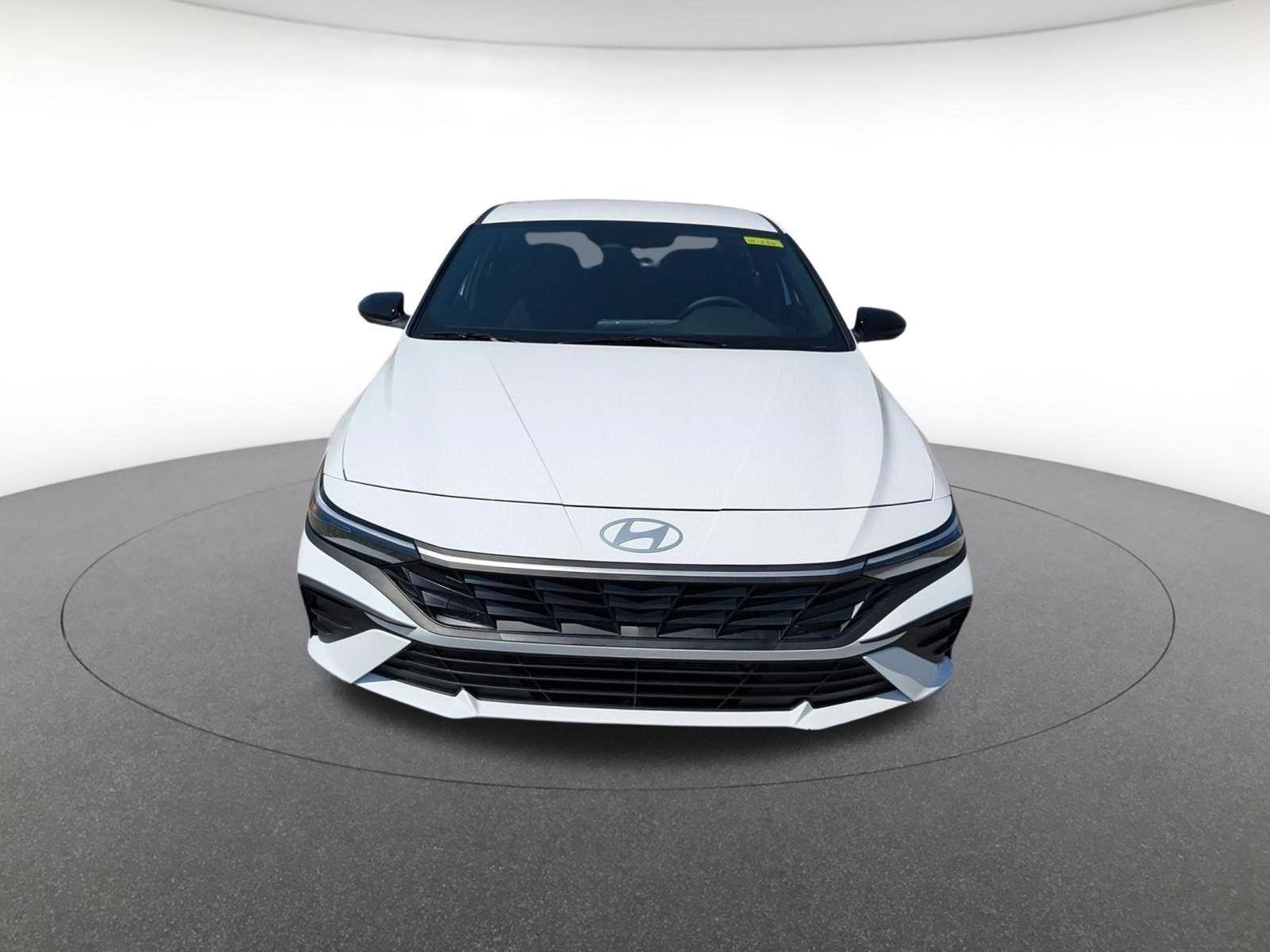 New 2026 Serenity White Hyundai SEL Sport image 8