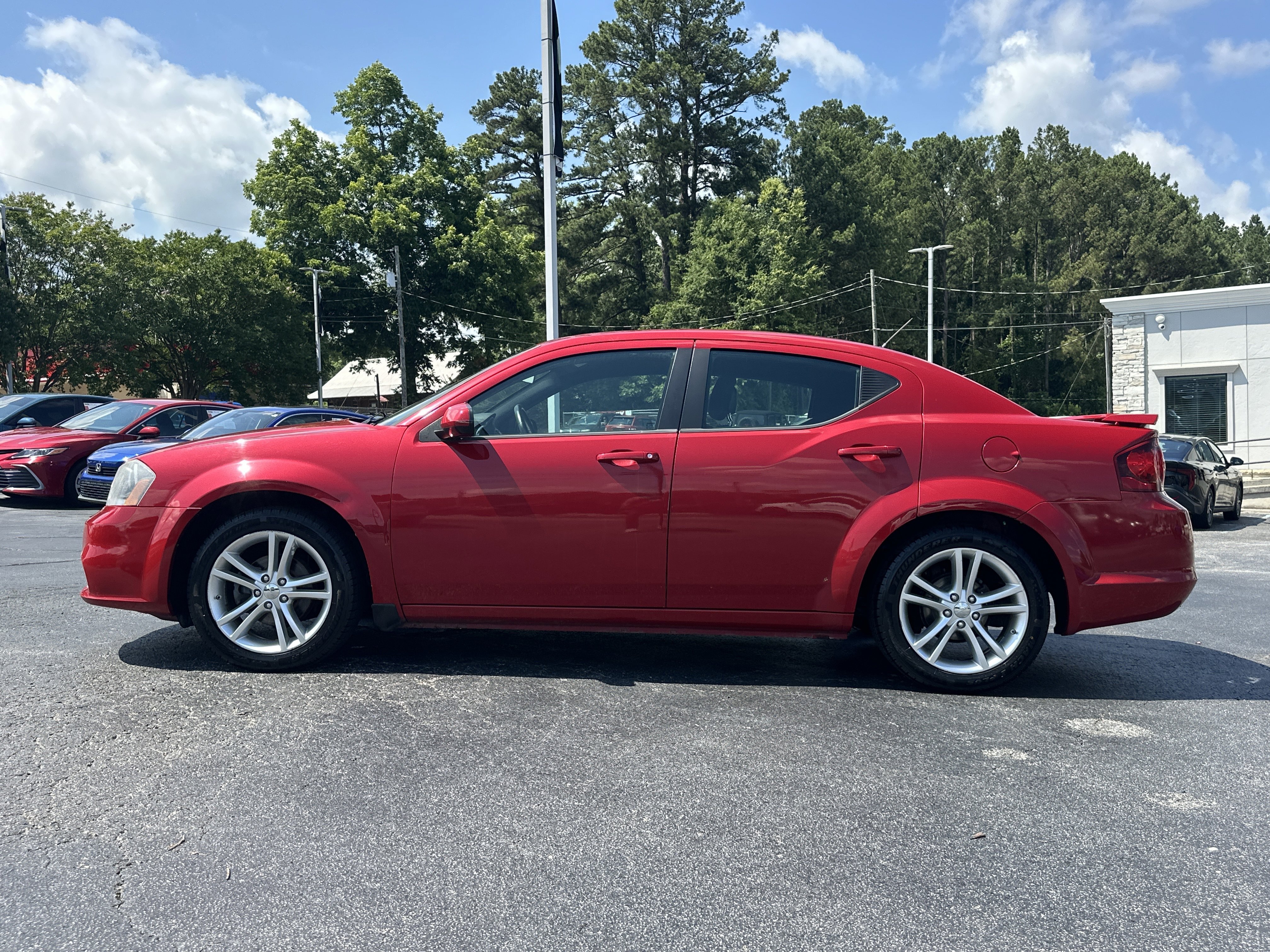 Used 2013 Redline 2-Coat Pearl Dodge SXT image 5