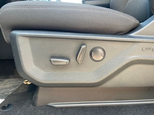 New 2026 Carbonized Gray Metallic Ford XLT image 11
