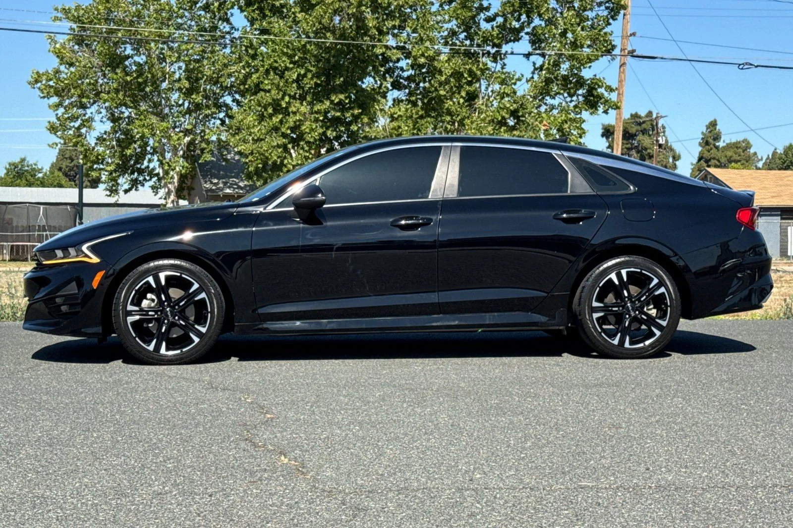 Used 2023 Ebony Black Kia GT-Line image 8
