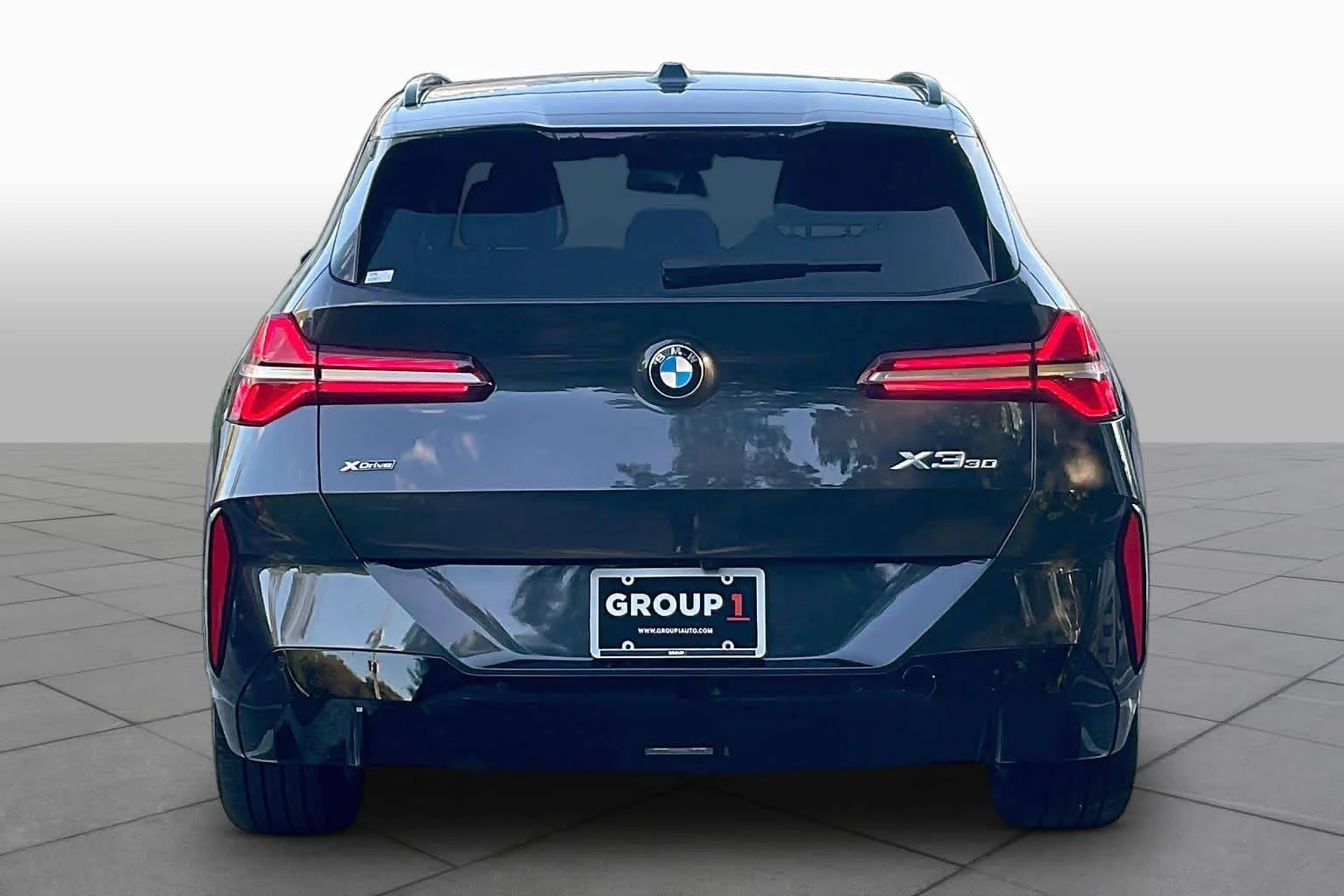 New 2026 Dark Graphite Metallic BMW 30 xDrive image 4