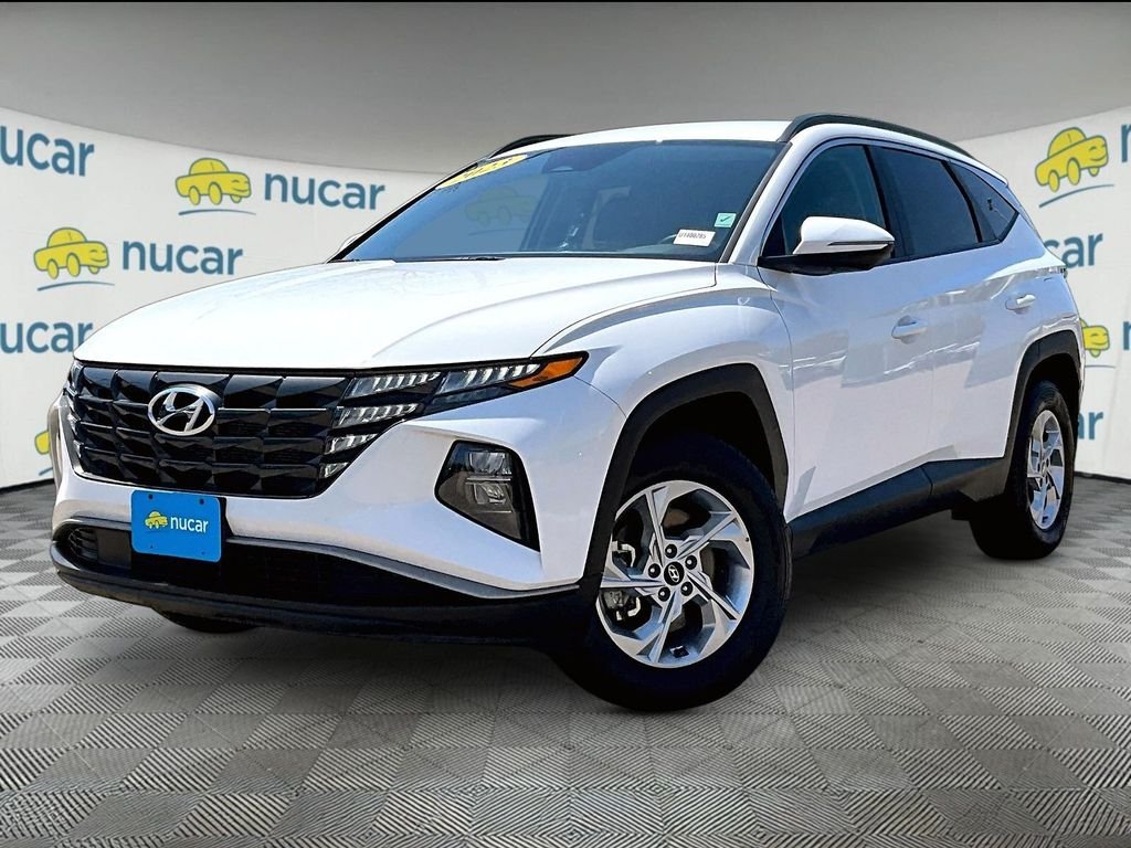 Used 2023 White Hyundai SEL image 3