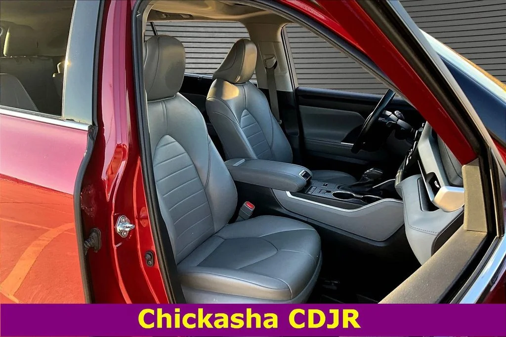 2022 Toyota Highlander XLE - Photo 28