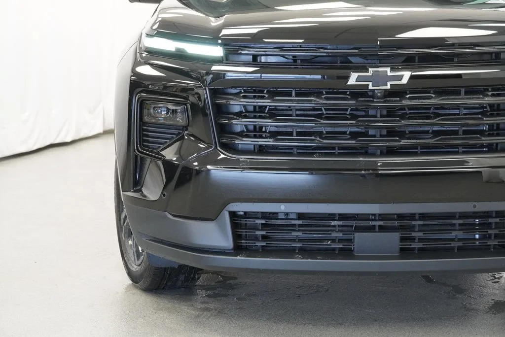 New 2027 Mosaic Black Metallic Chevrolet LT image 34