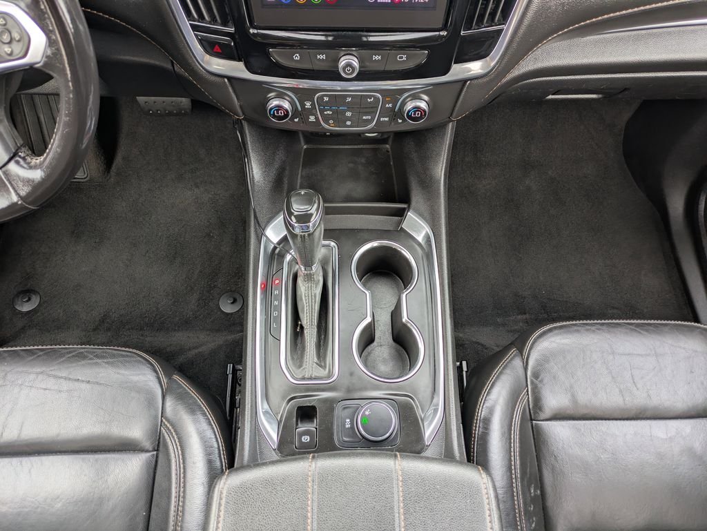 Used 2020 Gray Chevrolet 3LT image 21