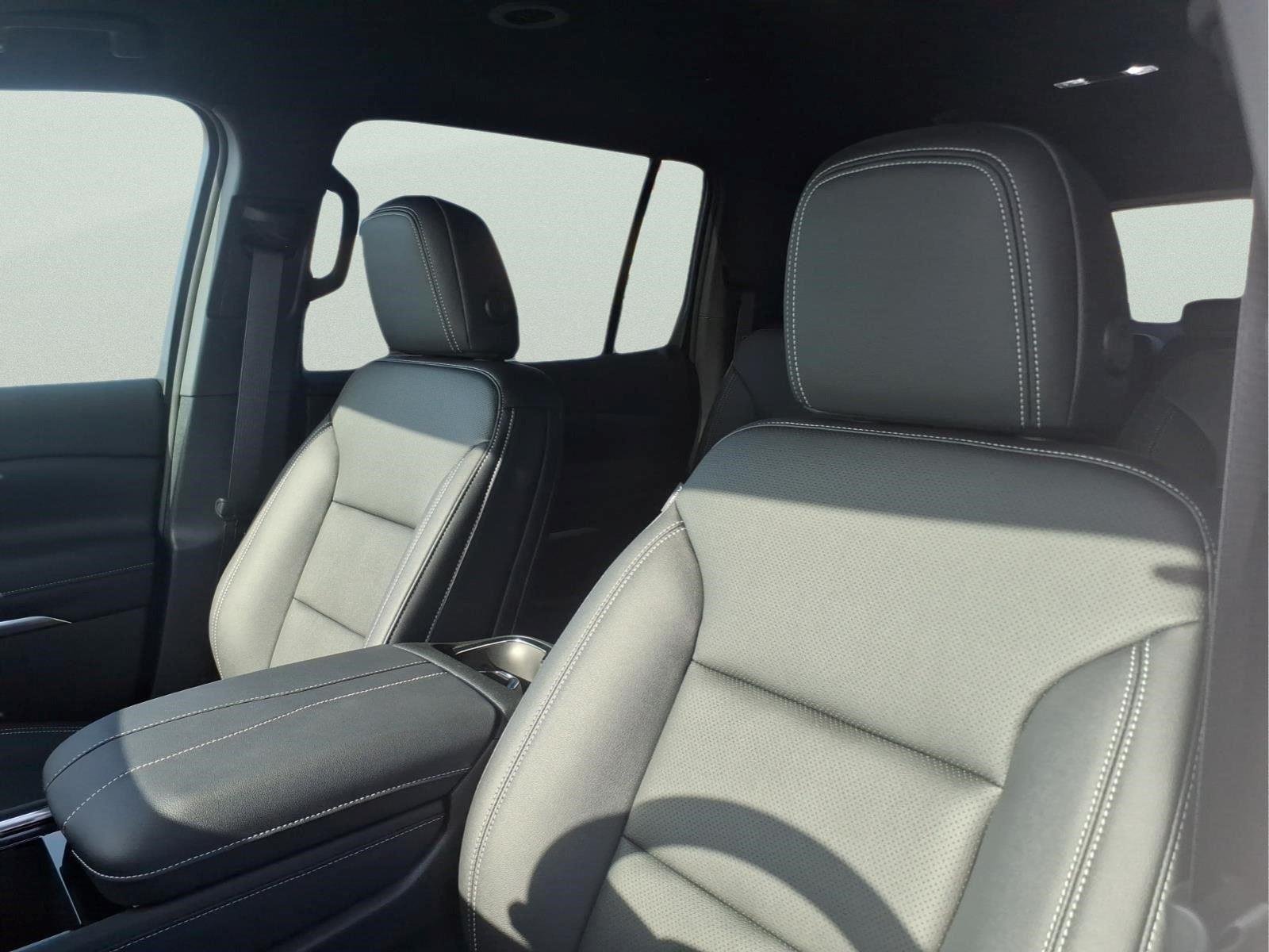New 2026 Summit White Chevrolet LT image 17