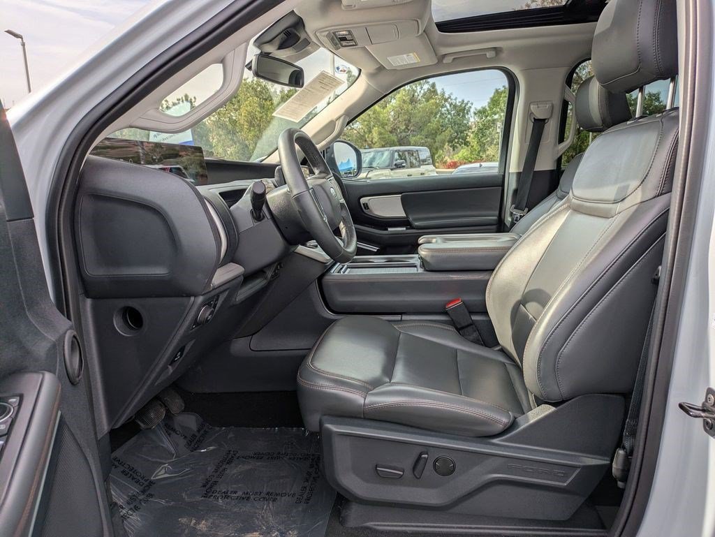 Used 2025 Silver Metallic Ford Active image 14