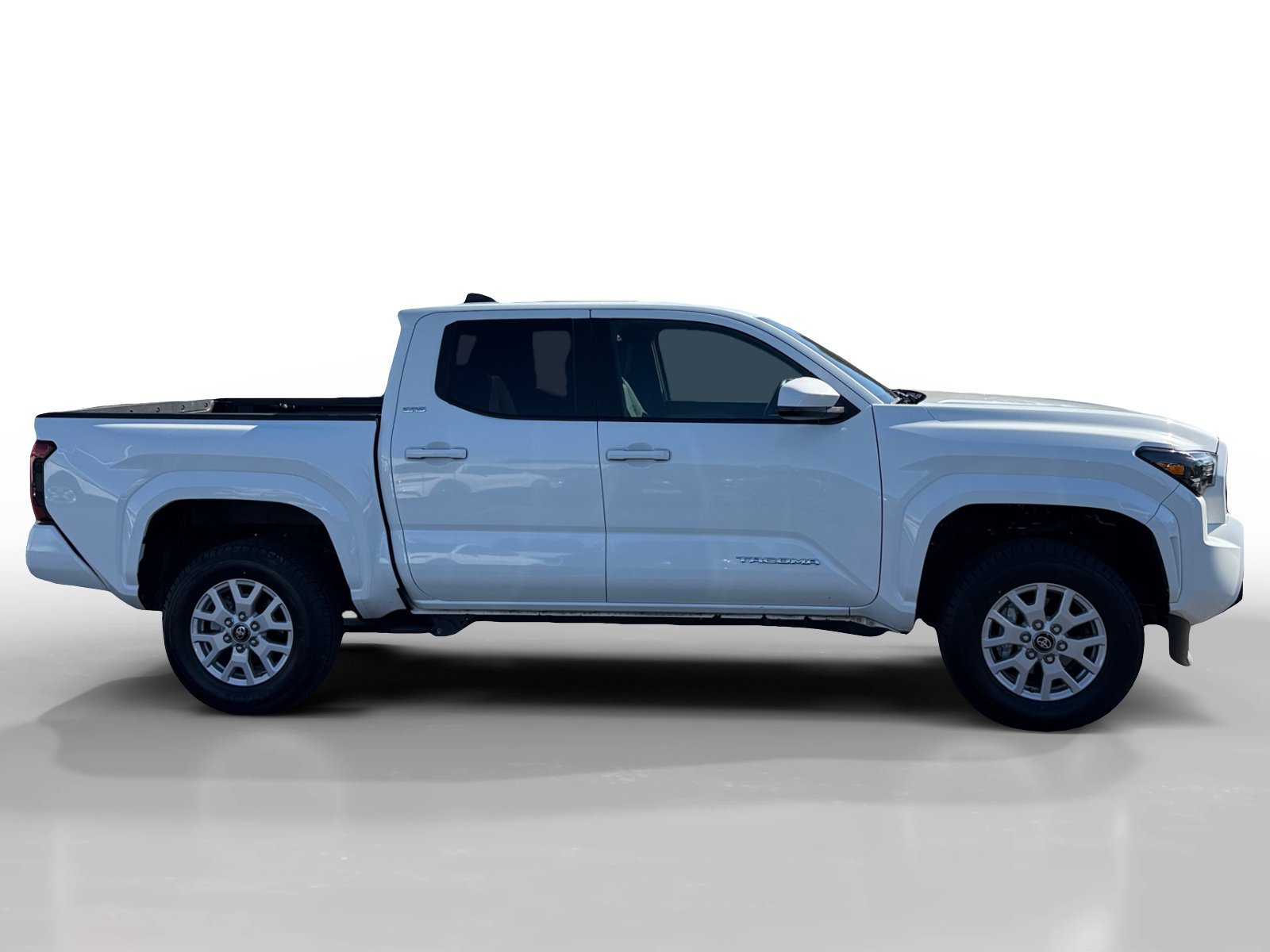 Used 2025 Ice Toyota SR5 image 6