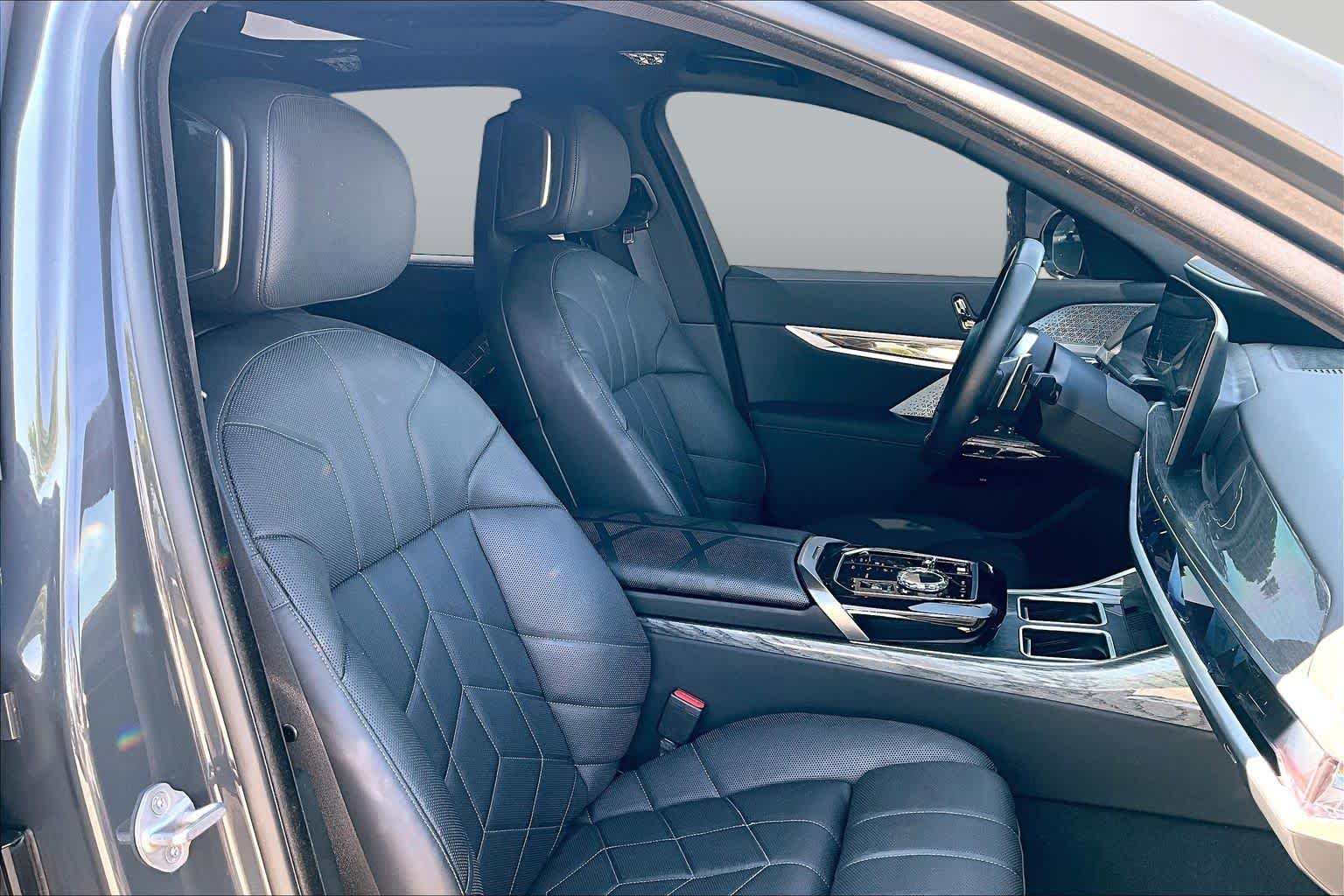 Certified Pre-Owned 2023 BMW 760i 760i XDrive