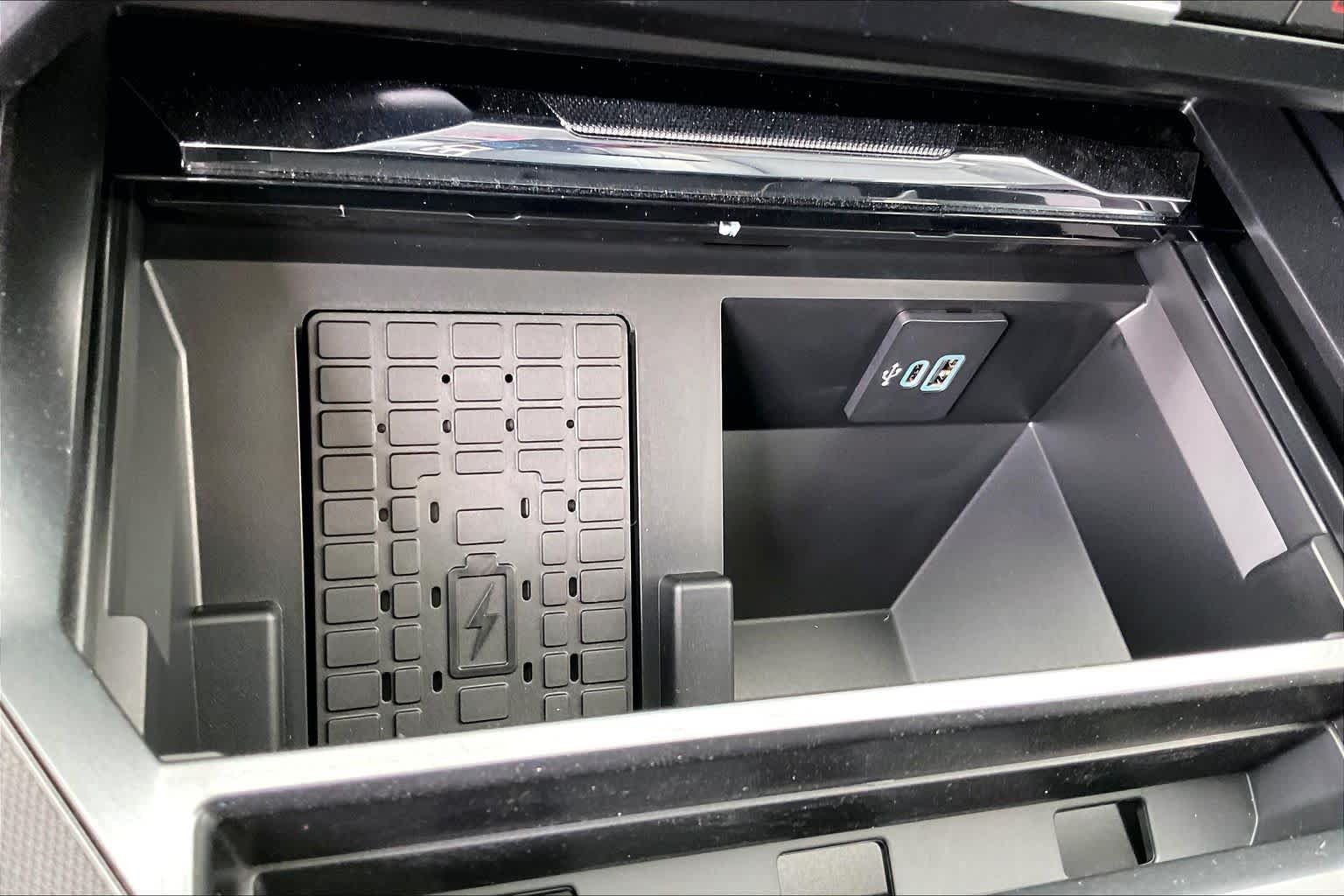 New 2026 Avalanche Ford F-250® Lariat® image 15