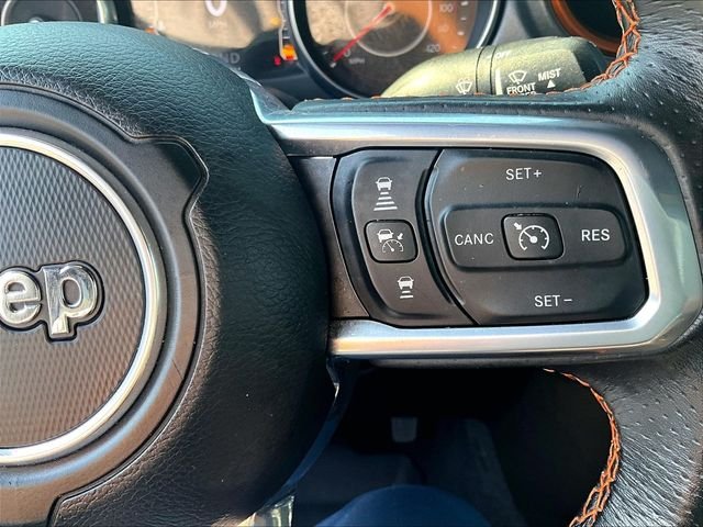Used 2020 White Jeep Mojave image 24