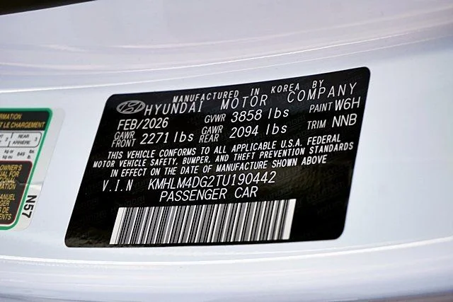 Used 2026 White Hyundai SEL Sport image 30