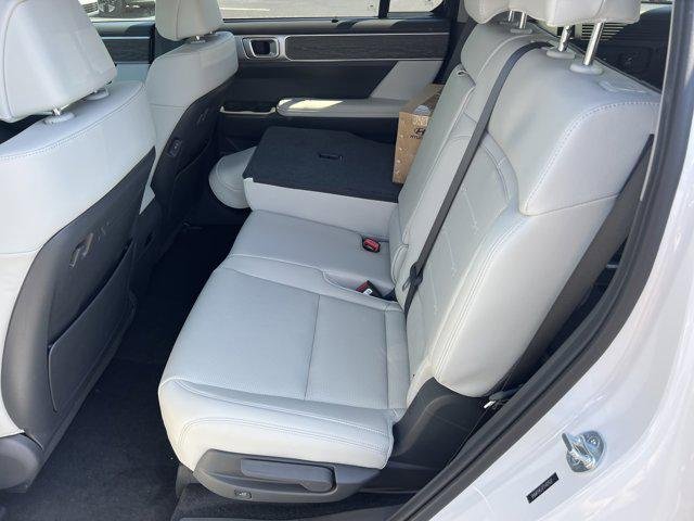 New 2026 Serenity White Hyundai Limited 6P image 15