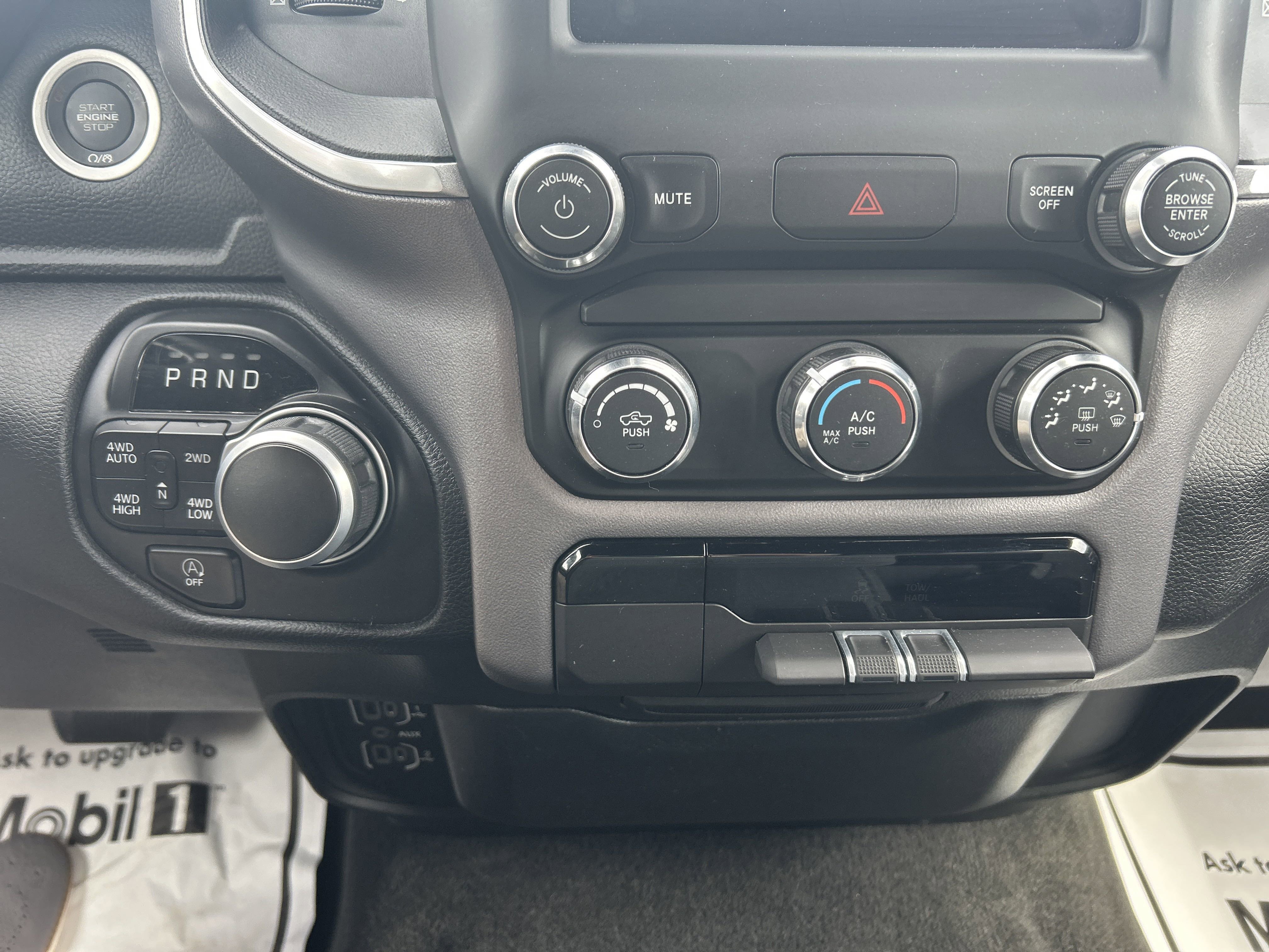 2022 Ram 1500 Big Horn photo 4