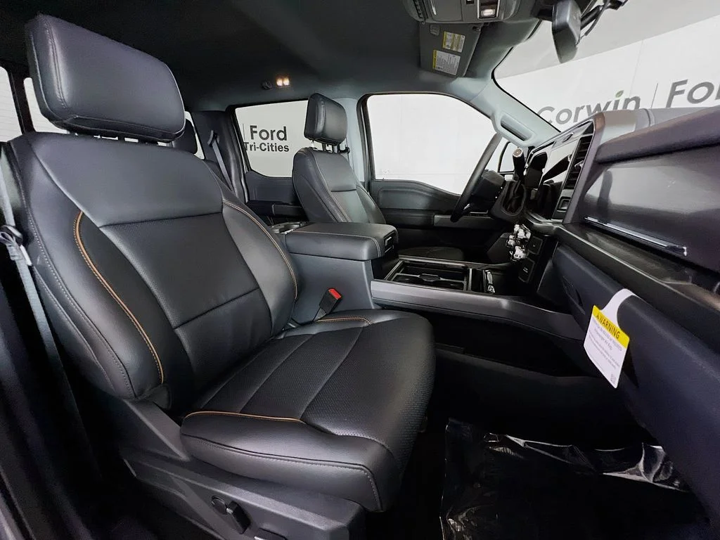 New 2026 Carbonized Gray Metallic Ford Lariat image 17