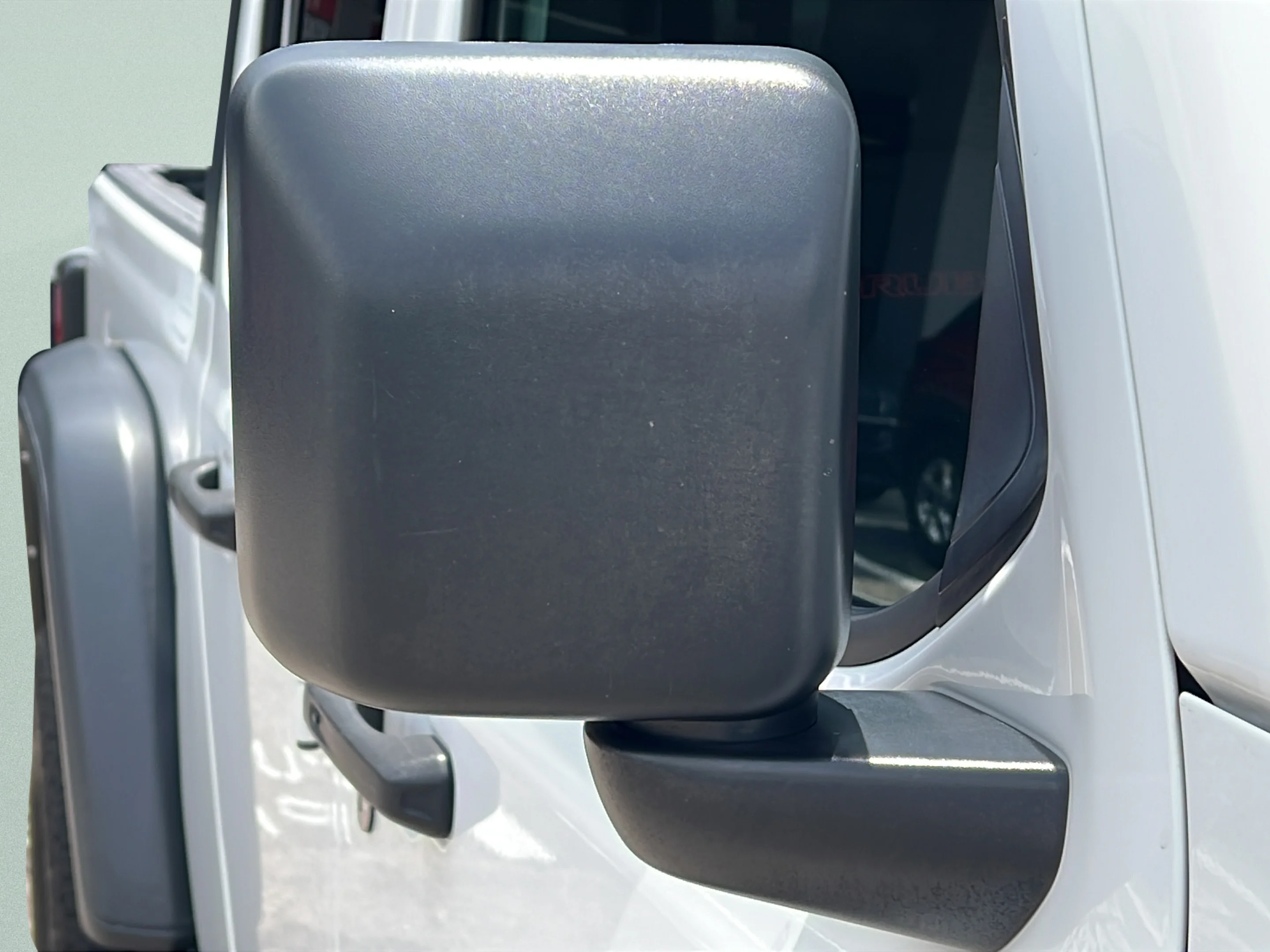 Used 2022 Bright White Clearcoat Jeep Rubicon image 28