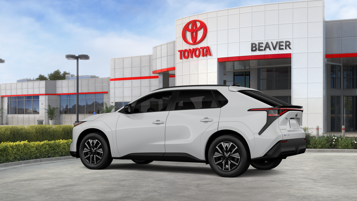 New 2026 Wind Chill Pearl Toyota XLE image 40