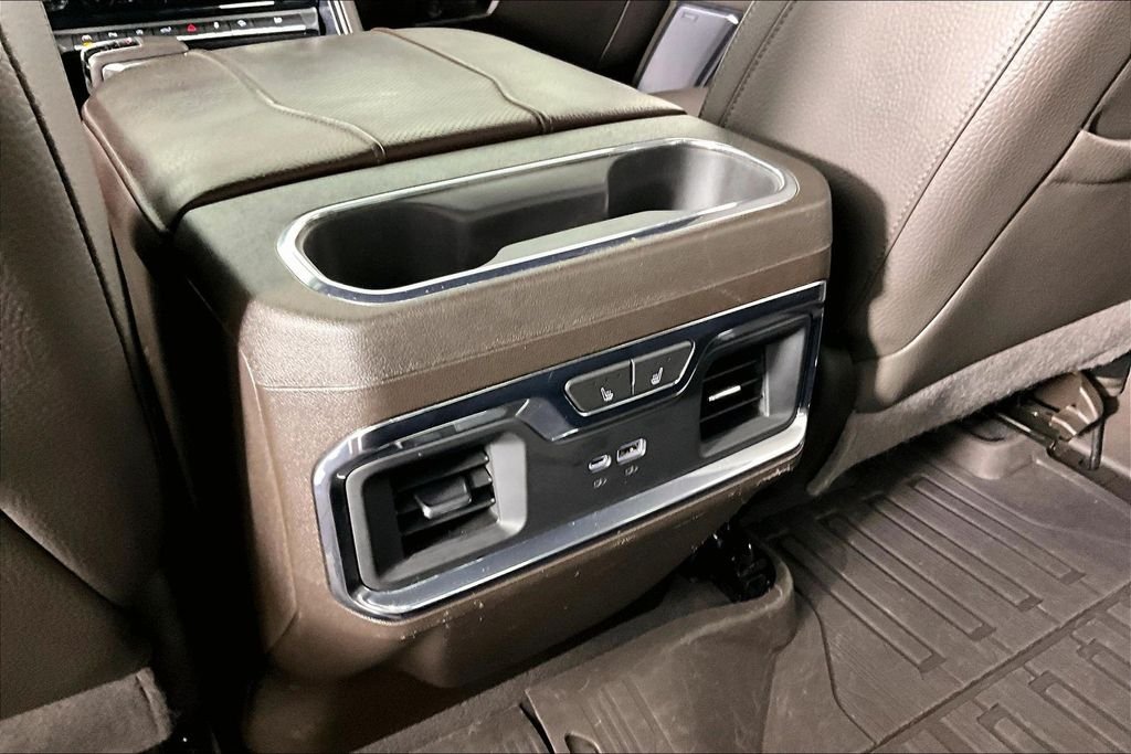 Used 2023 Silver GMC Denali image 9