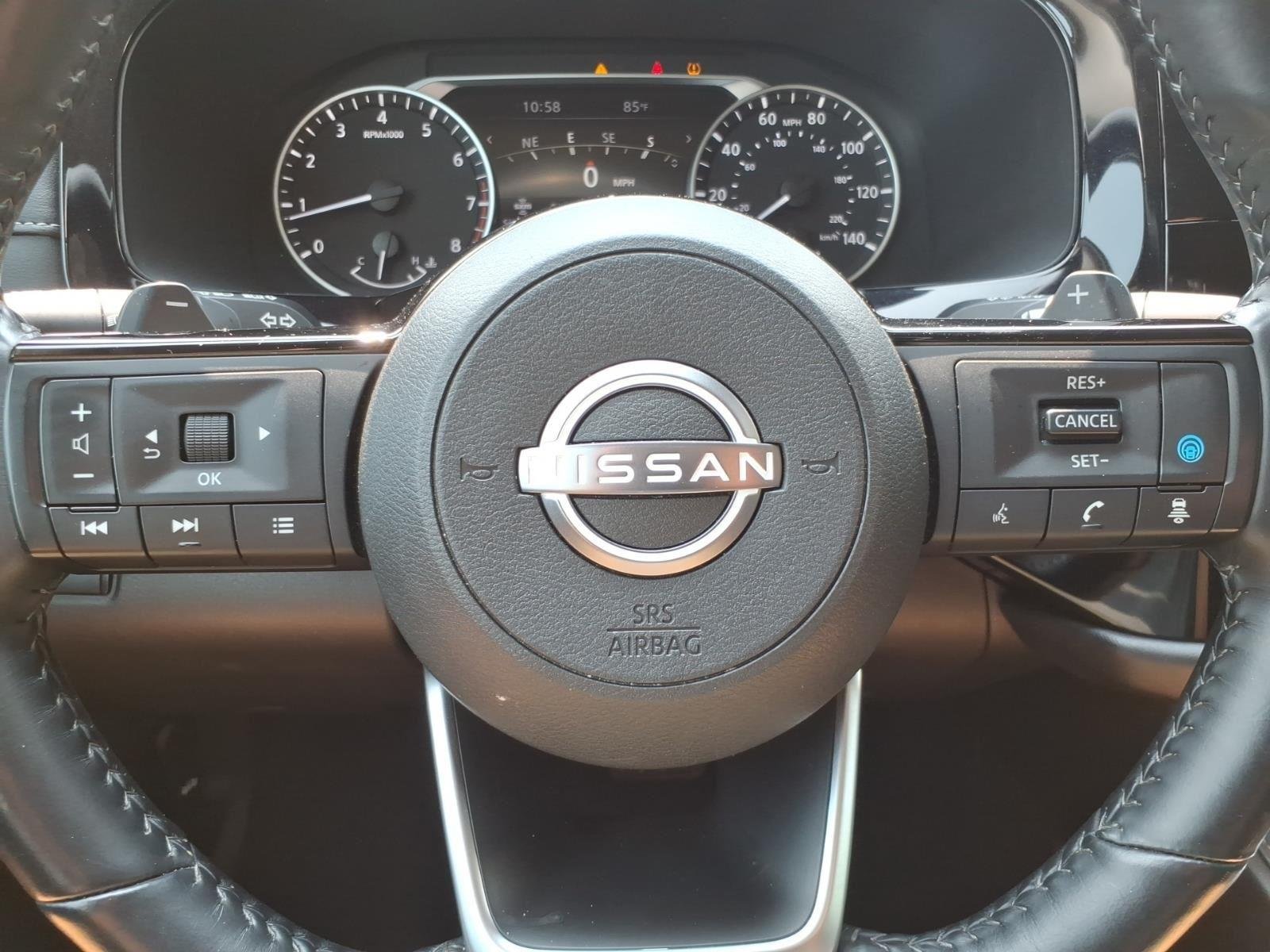 Used 2025 Super Black Nissan SL image 13