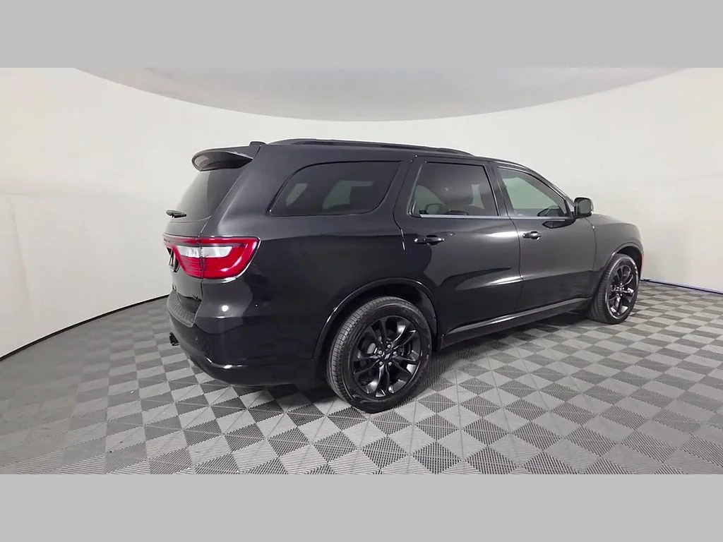 Used 2023 DB Black Clearcoat Dodge R/T Plus image 36