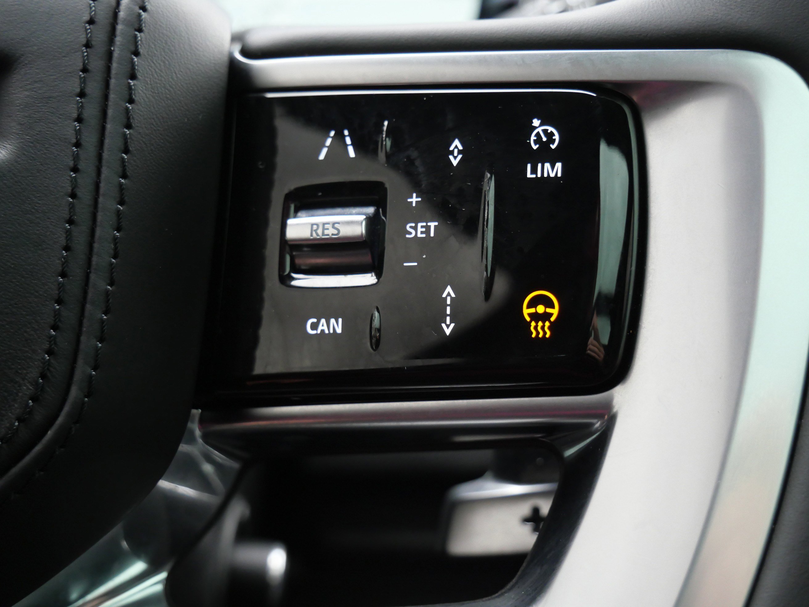 Certified Used 2023 EIGER GREY Land Rover Autobiography image 25