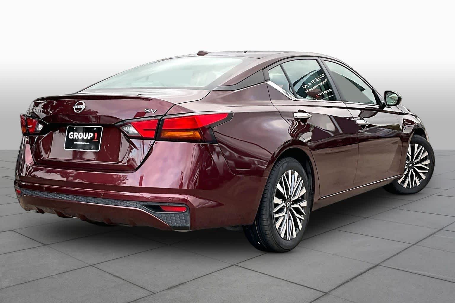 Certified Used 2024 Garnet Pearl Metallic Nissan 2.5 SV image 13